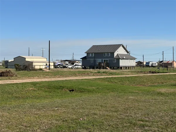 $25,000 | 98 Sea Urchin, Palacios, TX 77465