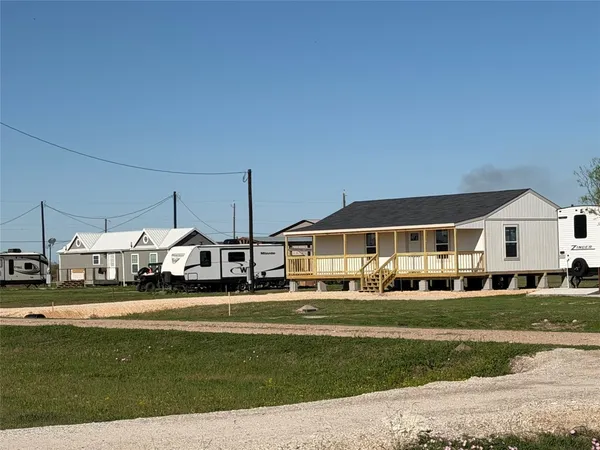 $25,000 | 98 Sea Urchin, Palacios, TX 77465