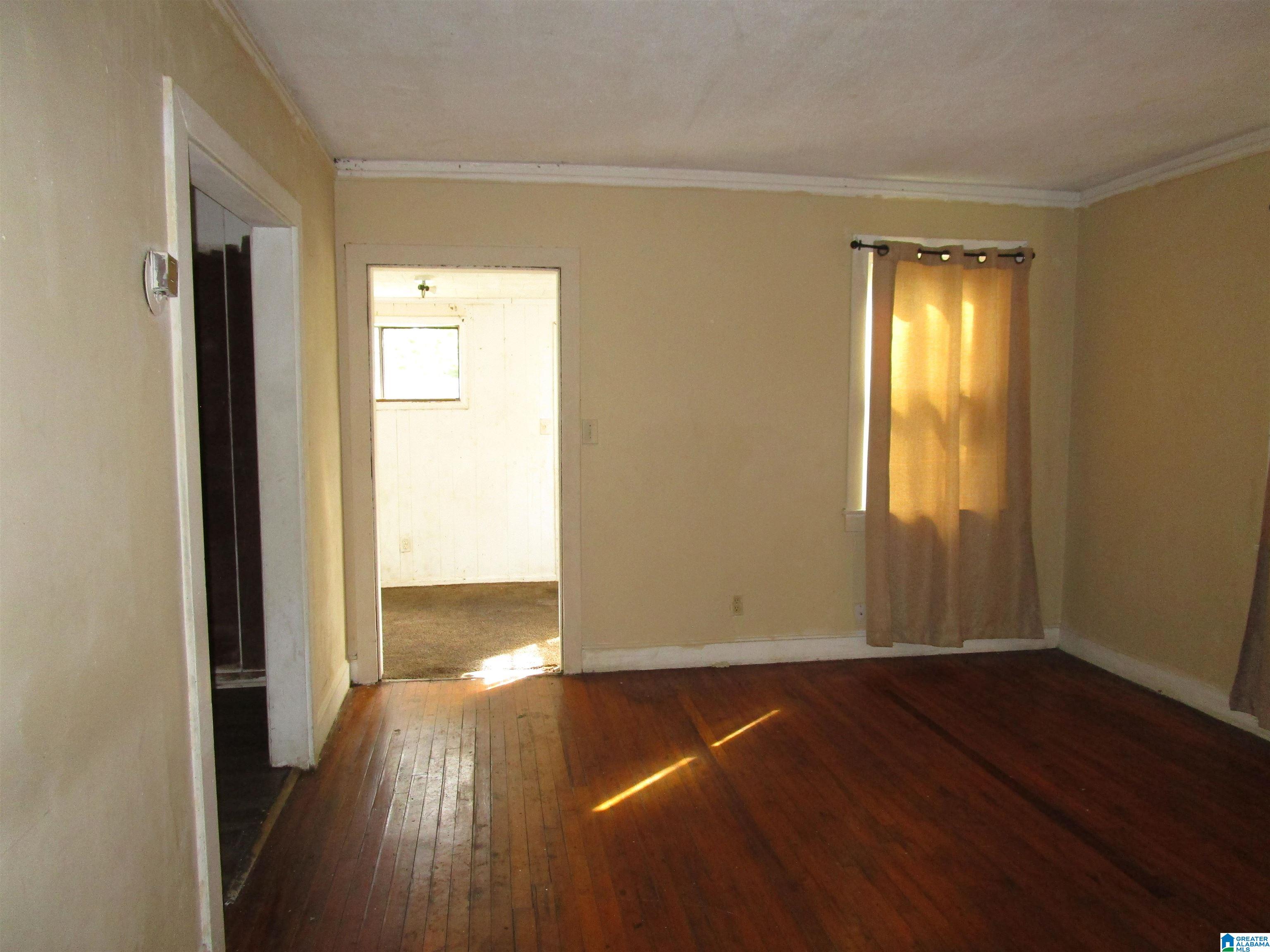 201 21st Street Southwest Birmingham, AL 35211 - Photo 3 of 21