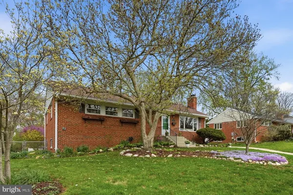 $765,000 | 8110 Carrick Lane, Springfield, VA 22151