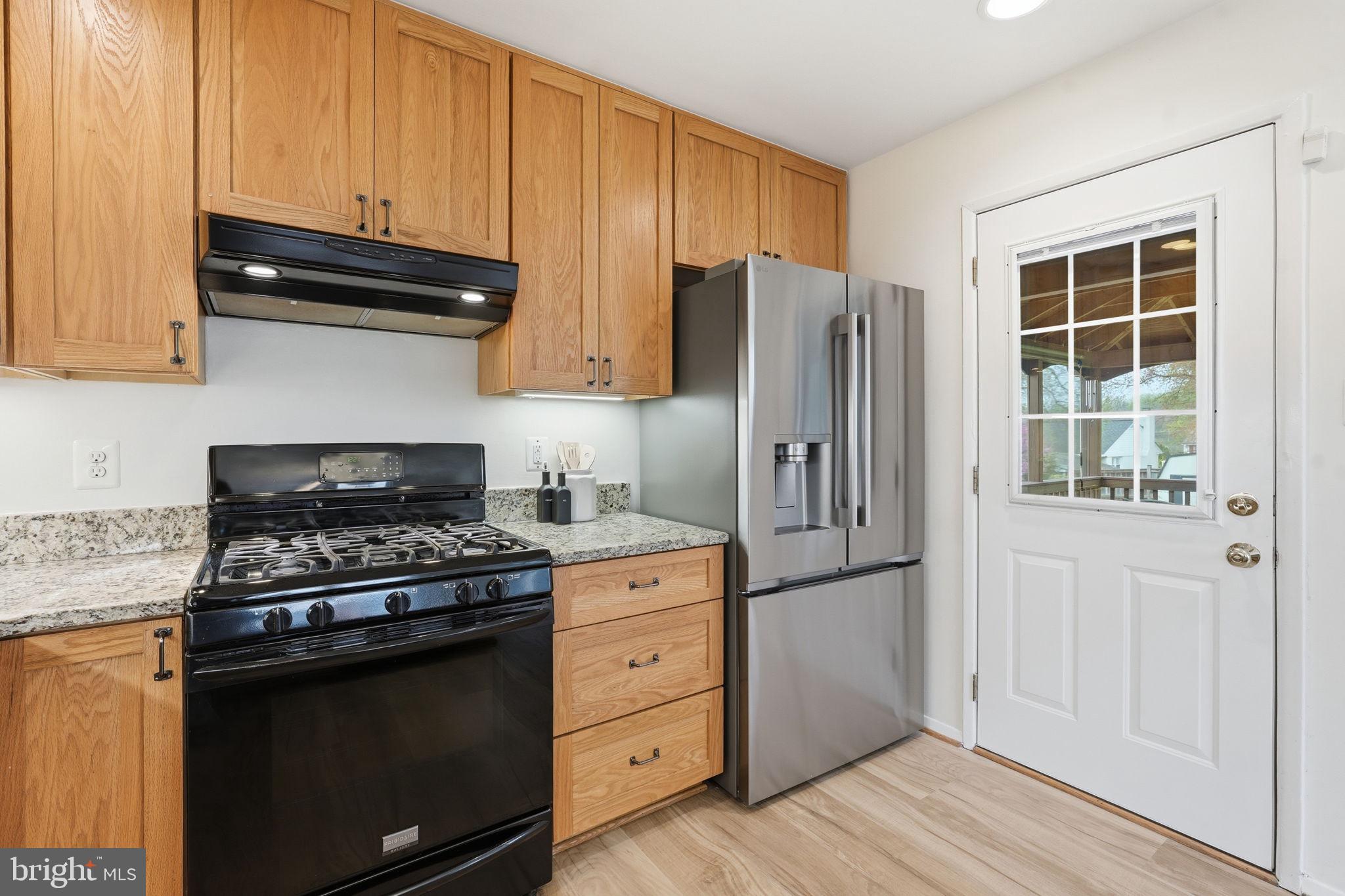 8110 Carrick Lane Springfield, VA 22151 - Photo 14 of 41