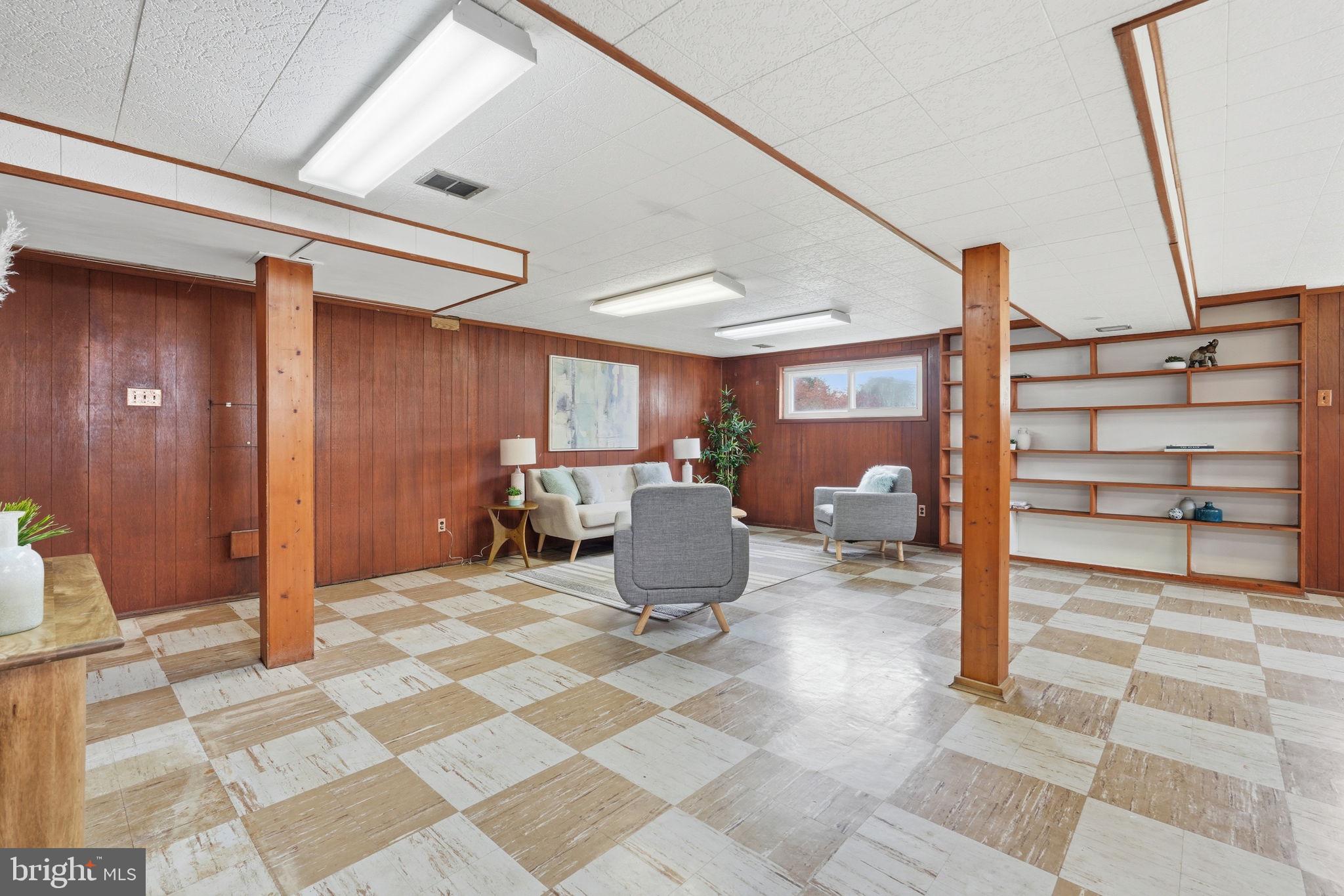 8110 Carrick Lane Springfield, VA 22151 - Photo 29 of 41