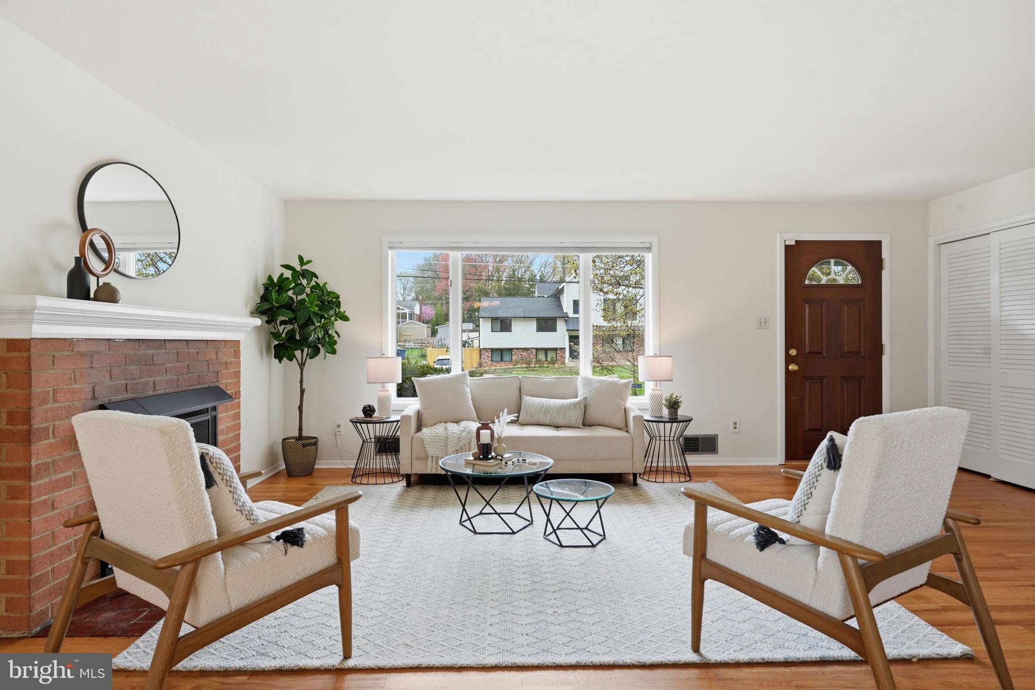 8110 Carrick Lane Springfield, VA 22151 - Photo 6 of 41