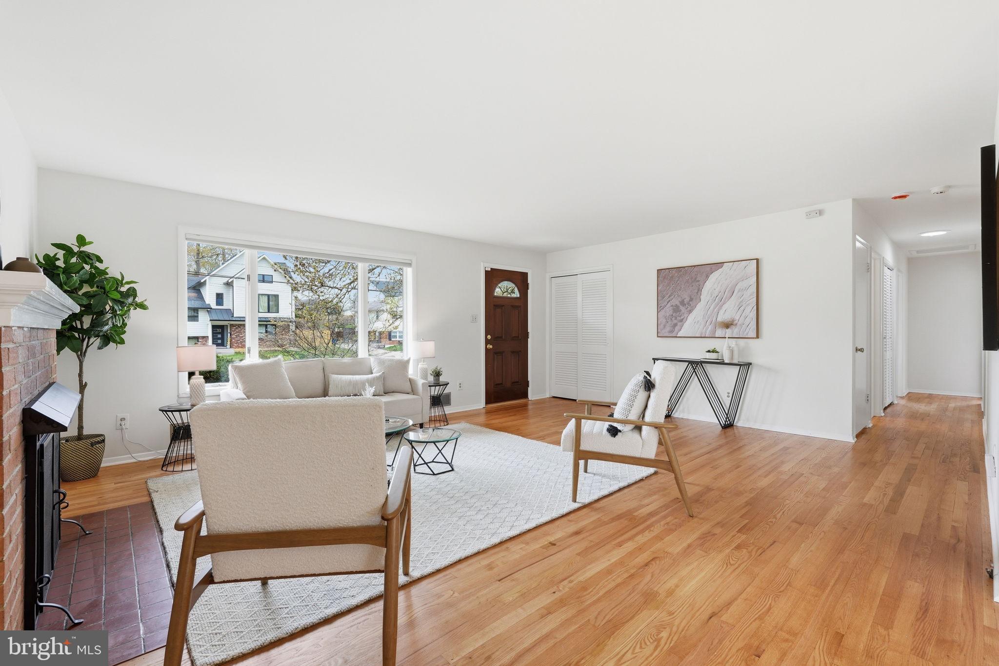 8110 Carrick Lane Springfield, VA 22151 - Photo 8 of 41