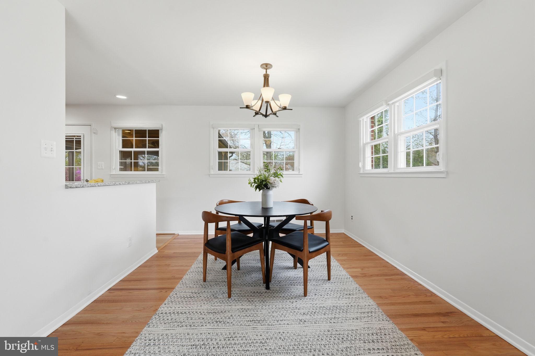 8110 Carrick Lane Springfield, VA 22151 - Photo 10 of 41