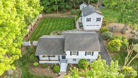 $700,000 | 7013 Old Forge Drive, Charlotte, NC 28226