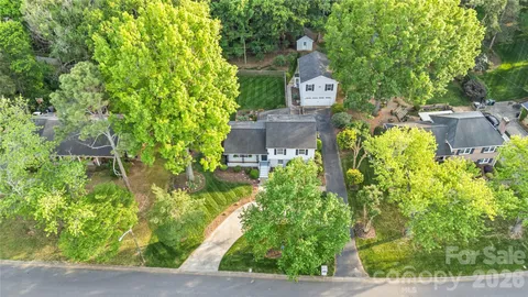 $700,000 | 7013 Old Forge Drive, Charlotte, NC 28226