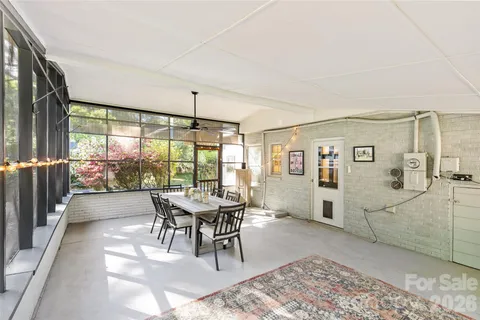 $700,000 | 7013 Old Forge Drive, Charlotte, NC 28226
