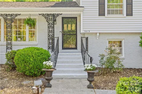 $700,000 | 7013 Old Forge Drive, Charlotte, NC 28226