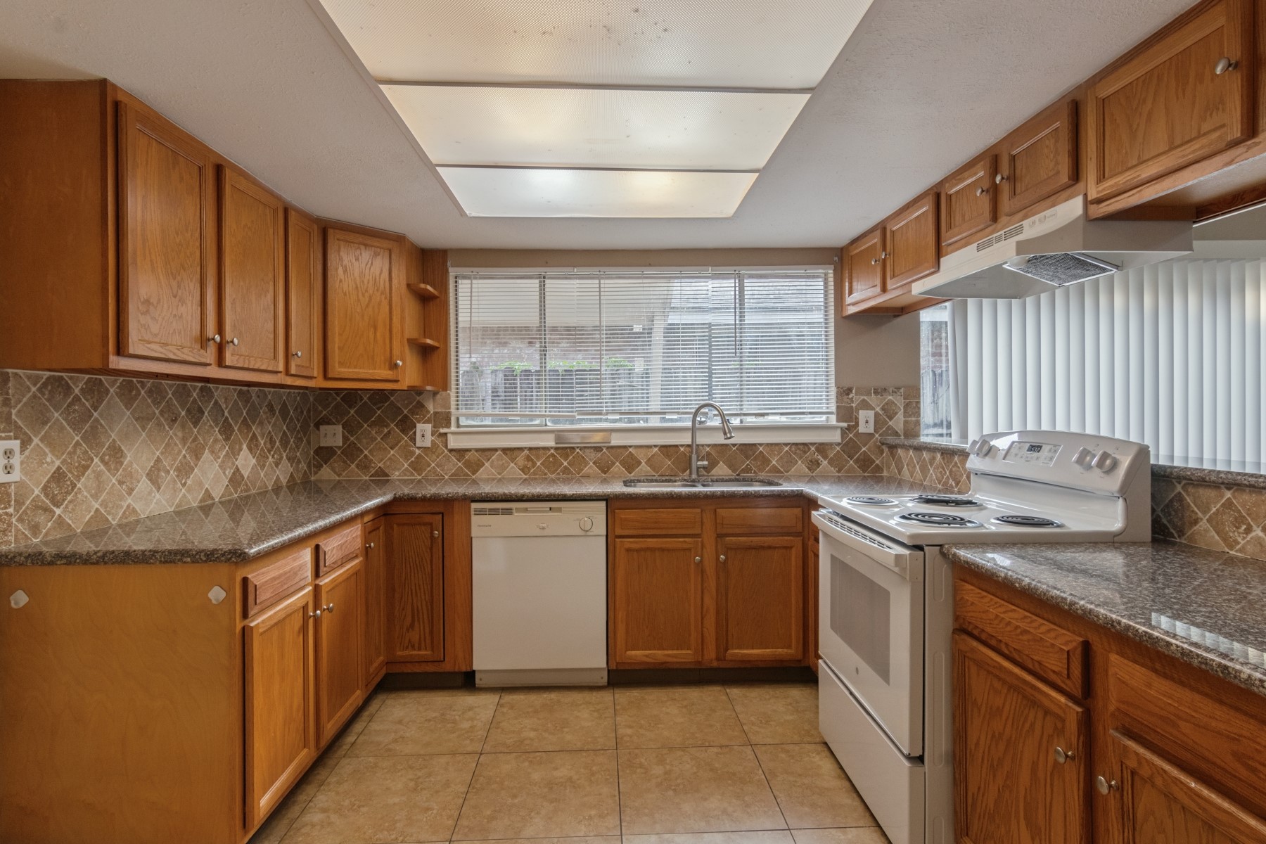 4425 Algernon Drive Spring, TX 77373 - Photo 9 of 22