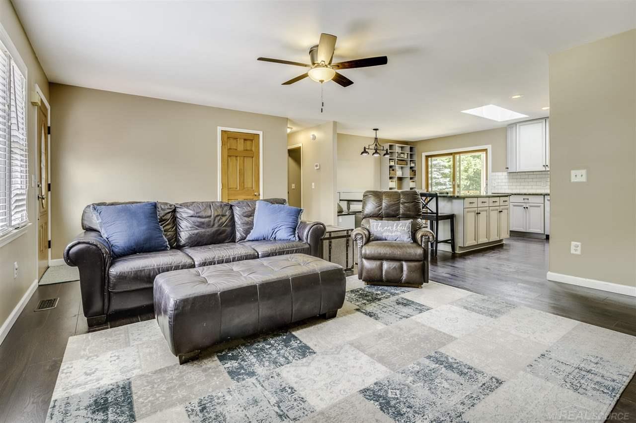 9560 Beard Road Avoca, MI 48006 - Photo 7 of 47