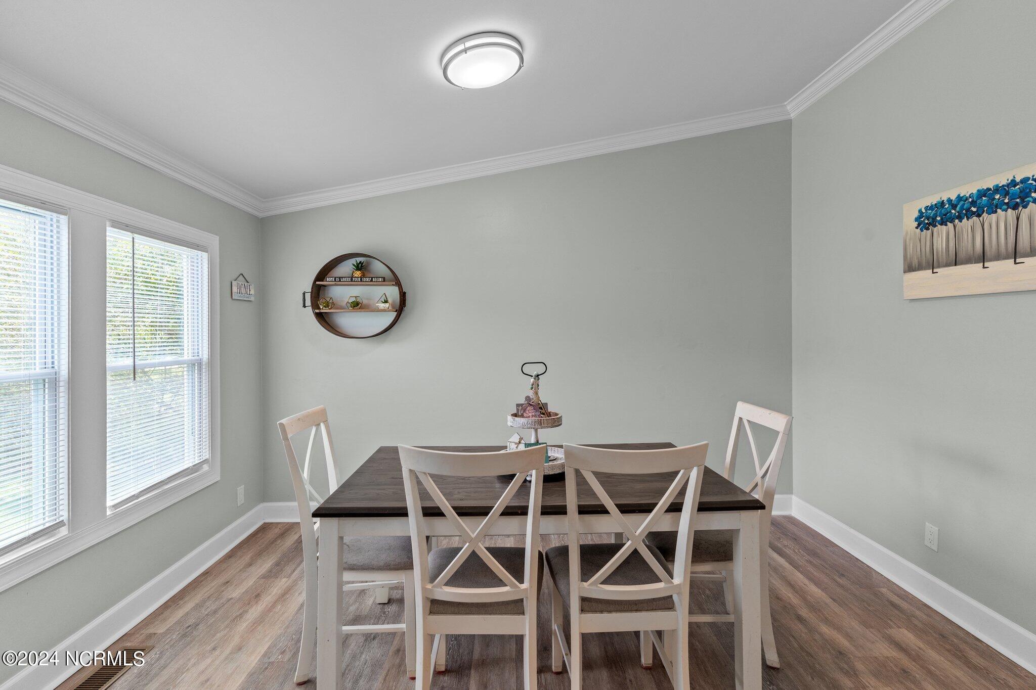1241 Watts Landing Road Hampstead, NC 28443 - Photo 14 of 34 Dining Room