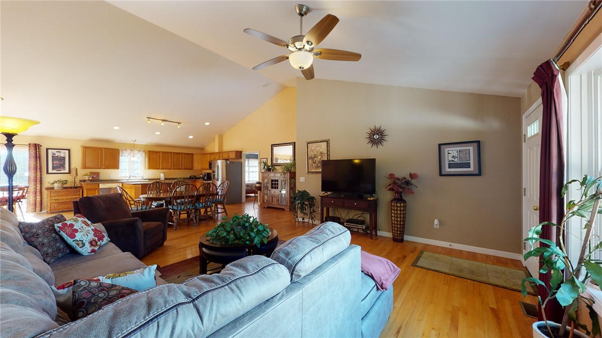 31 Gallup Street Westerly, RI 02891 - Photo 2 of 20 Gallery Image 2