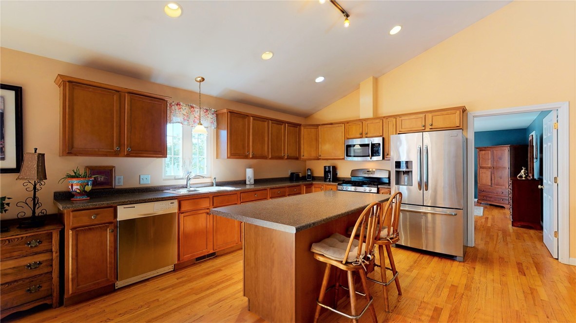 31 Gallup Street Westerly, RI 02891 - Photo 5 of 20 Gallery Image 5
