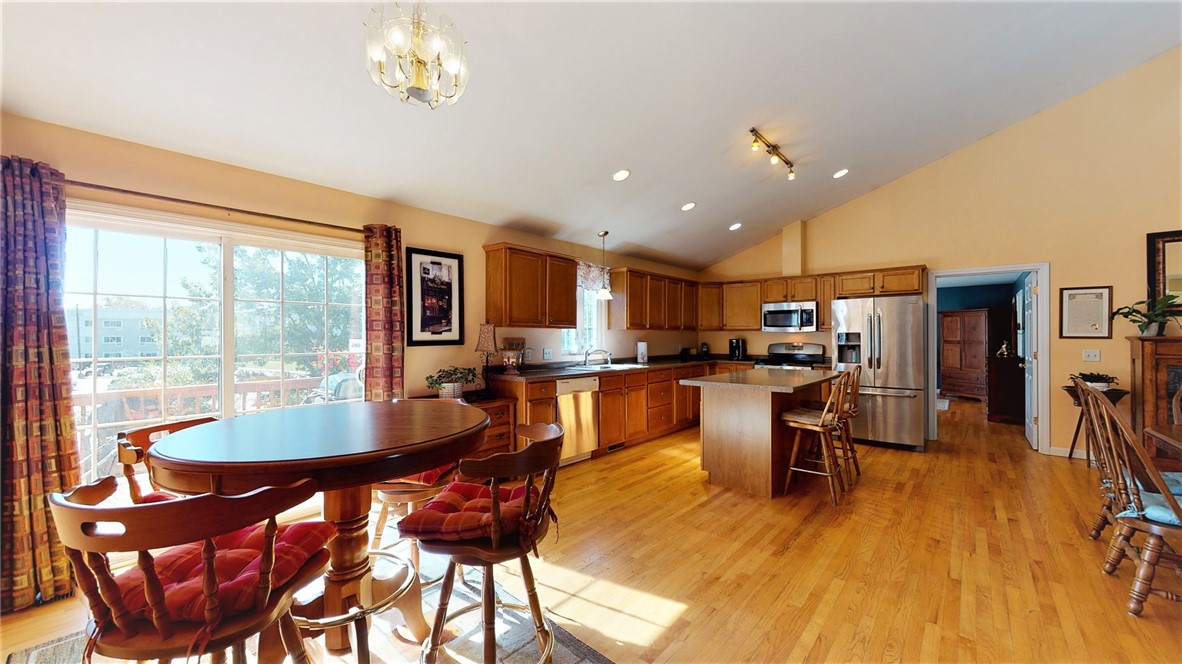 31 Gallup Street Westerly, RI 02891 - Photo 6 of 20 Gallery Image 6