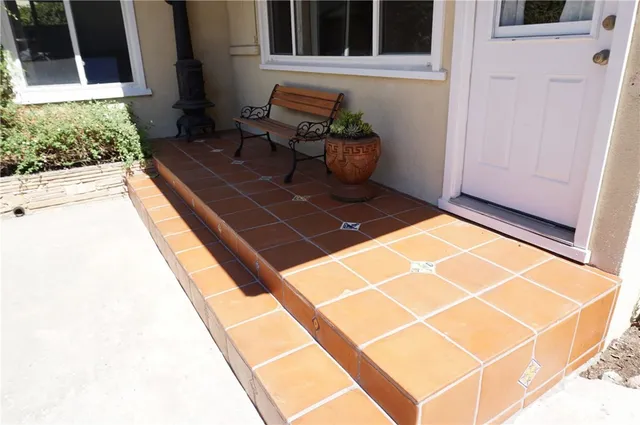 $3,900 | 10333 Jordan Avenue, Chatsworth, CA 91311