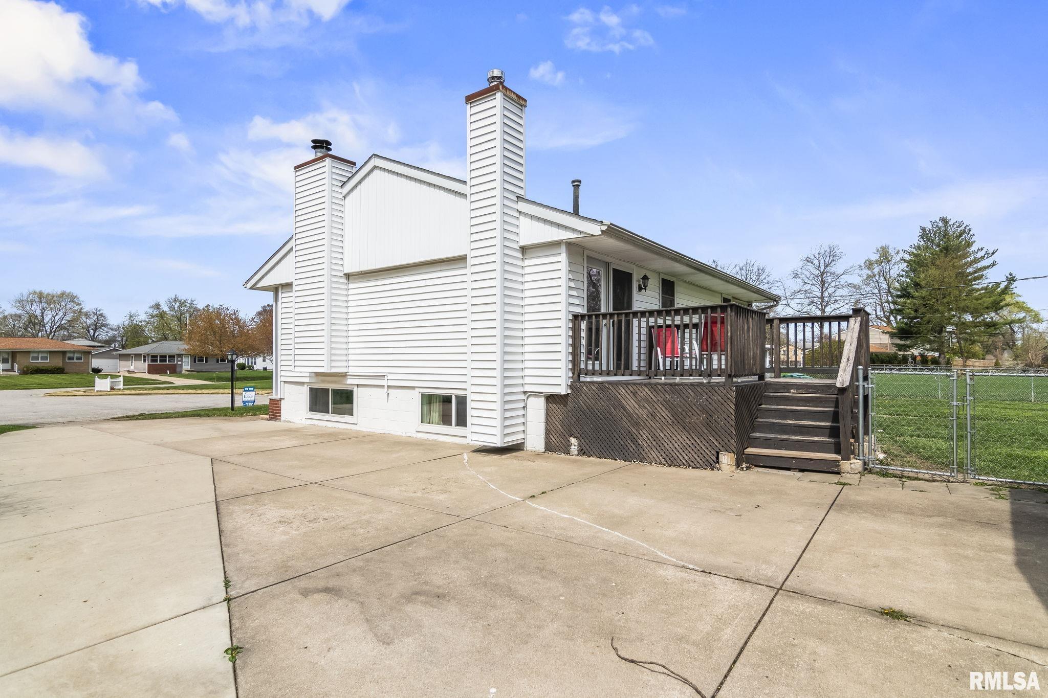 2108 North 24th Street Springfield, IL 62702 - Photo 4 of 40