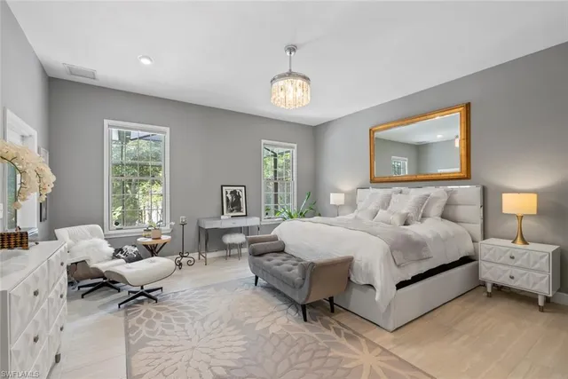 $2,399,999 | 5730 Golden Gate Parkway, Naples, FL 34116