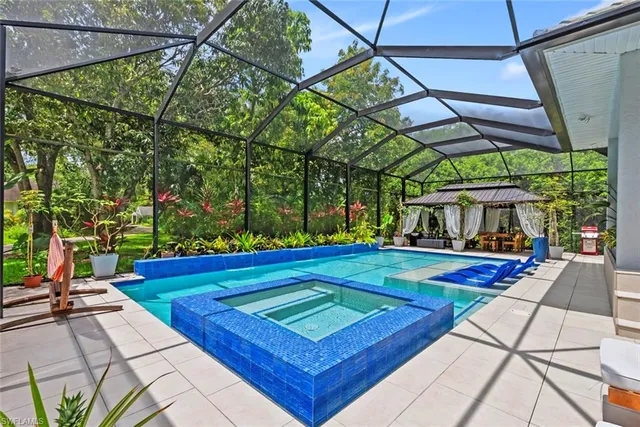 $2,399,999 | 5730 Golden Gate Parkway, Naples, FL 34116