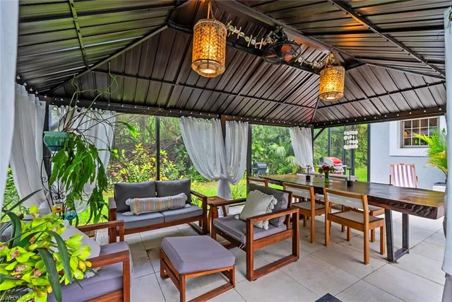 $2,399,999 | 5730 Golden Gate Parkway, Naples, FL 34116