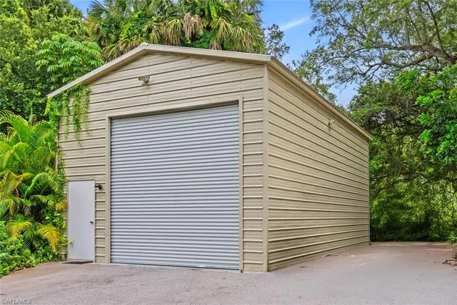 $2,399,999 | 5730 Golden Gate Parkway, Naples, FL 34116