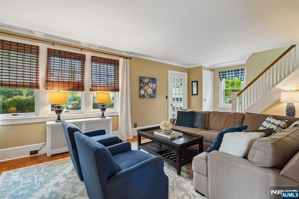 333 Bogert Avenue Ridgewood, NJ 07450 - Photo 8 of 48