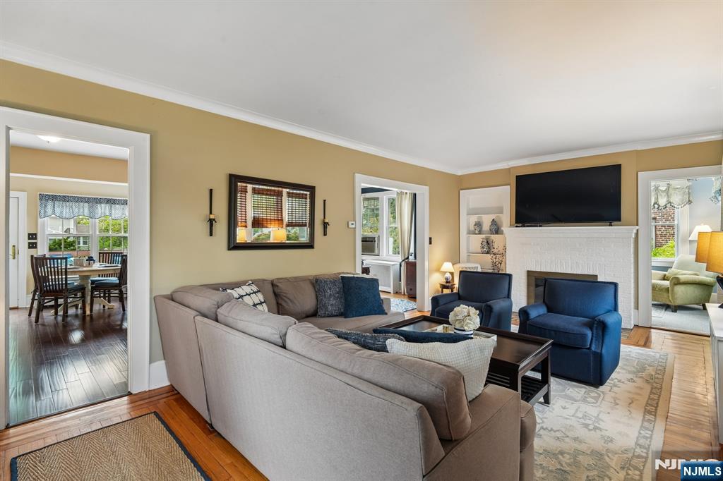 333 Bogert Avenue Ridgewood, NJ 07450 - Photo 9 of 48