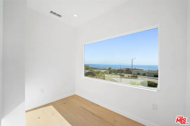 $2,700,000 | 3447 Shoreheights Drive, Malibu, CA 90265