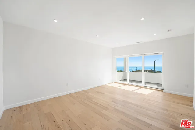 $2,700,000 | 3447 Shoreheights Drive, Malibu, CA 90265