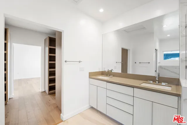 $2,700,000 | 3447 Shoreheights Drive, Malibu, CA 90265