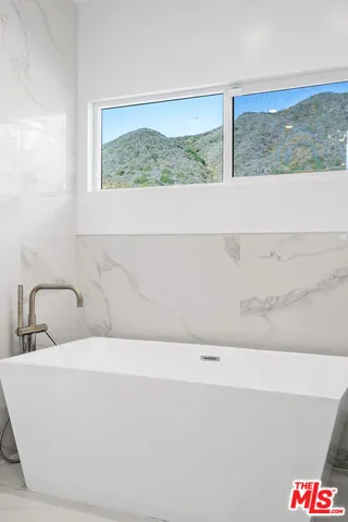 $2,700,000 | 3447 Shoreheights Drive, Malibu, CA 90265