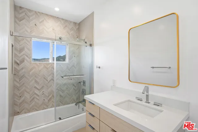 $2,700,000 | 3447 Shoreheights Drive, Malibu, CA 90265