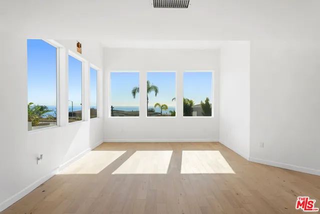 $2,700,000 | 3447 Shoreheights Drive, Malibu, CA 90265