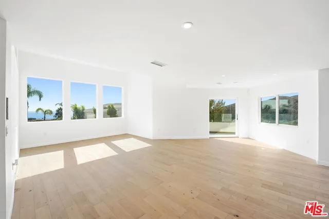 $2,700,000 | 3447 Shoreheights Drive, Malibu, CA 90265