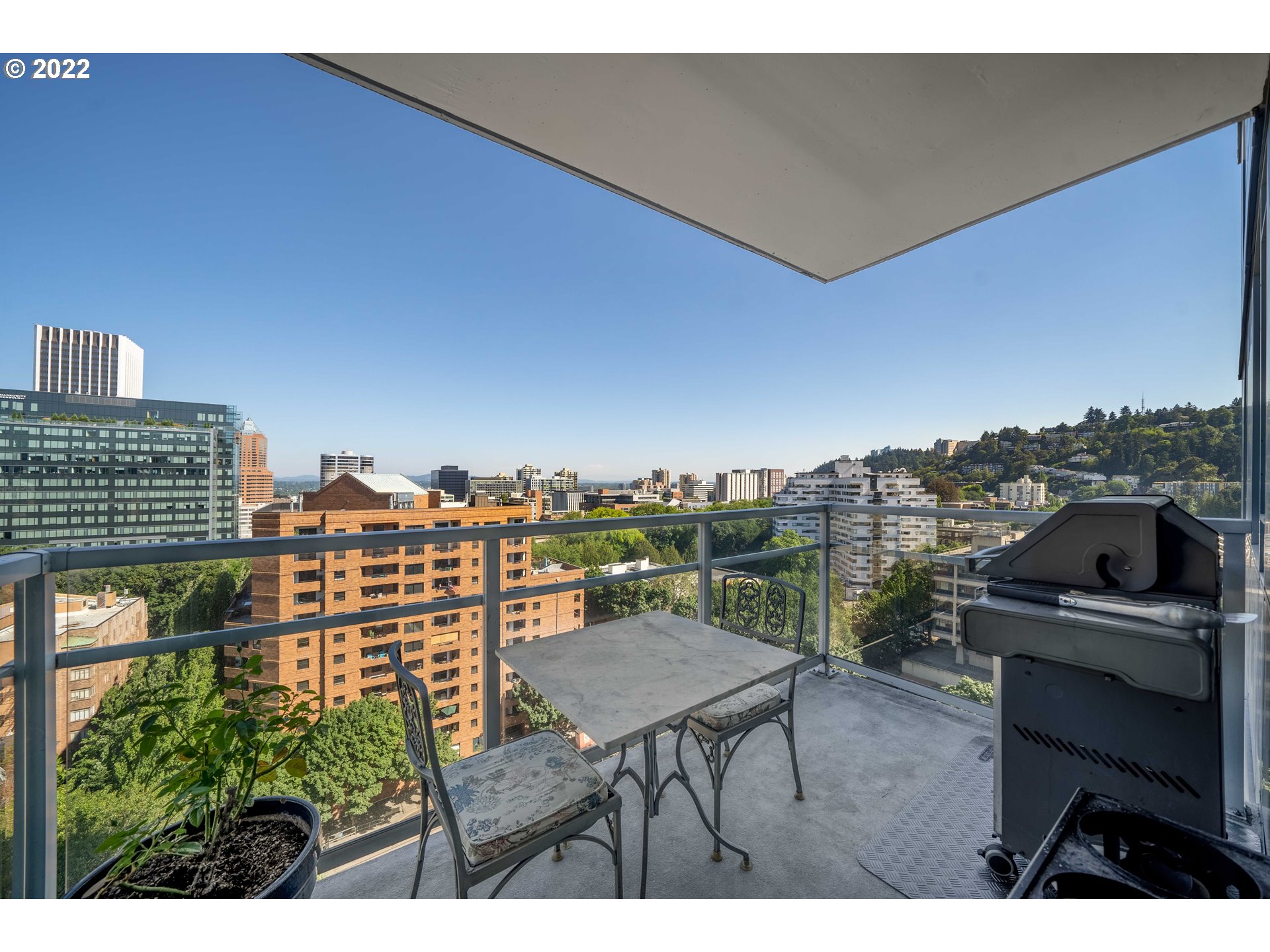 1500 Southwest 11th Avenue, Unit 1504 Portland, OR 97201 - Photo 25 of 32 a view of a terrace