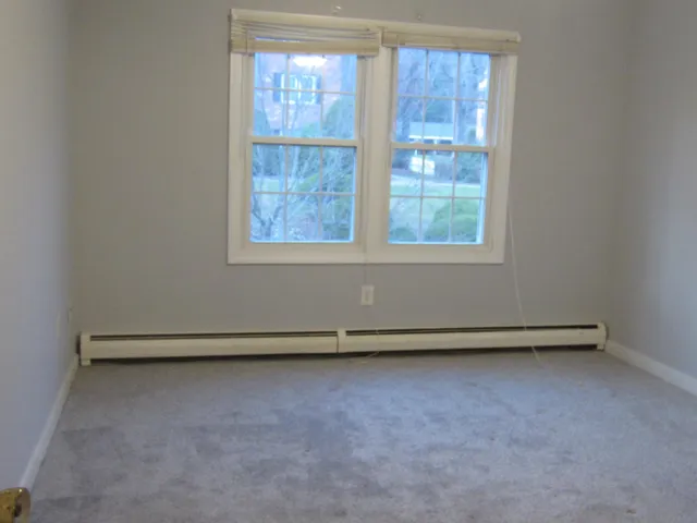 $1,800 | 14 Northbrook Drive, Unit 18, Manchester, NH 03102