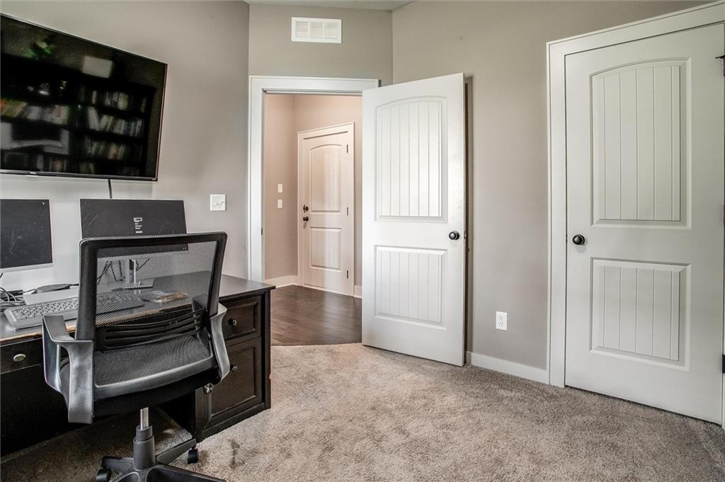 2616 Southwest 11 Street Lee's Summit, MO 64081 - Photo 18 of 29