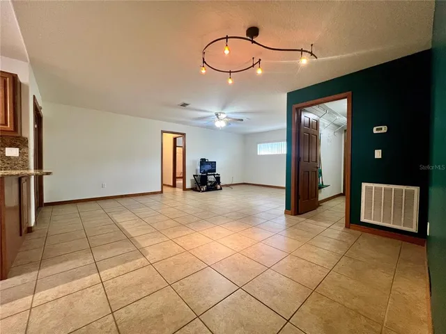 $3,500 | 1156 South Carpenter Avenue, Orange City, FL 32763