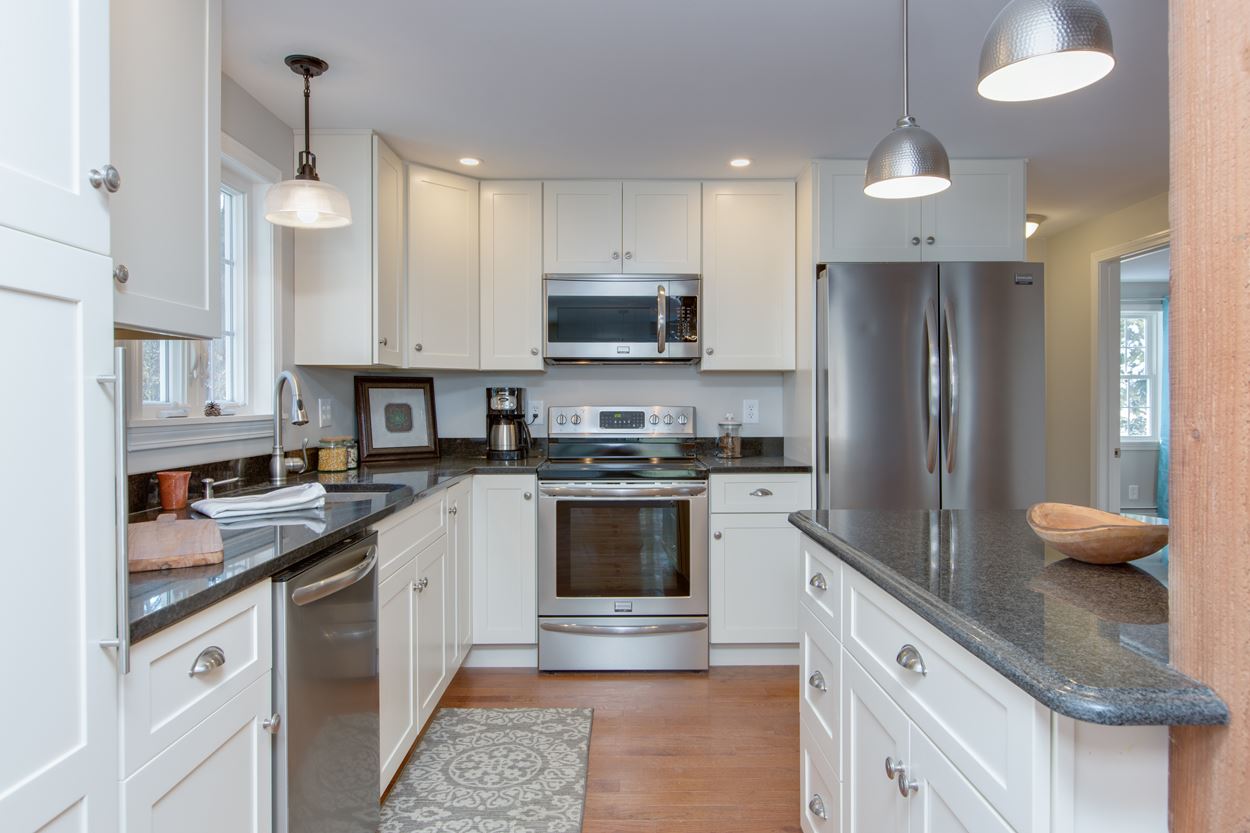 119 Walnut Hill Road Derry, NH 03038 - Photo 12 of 33 Gallery Image 12