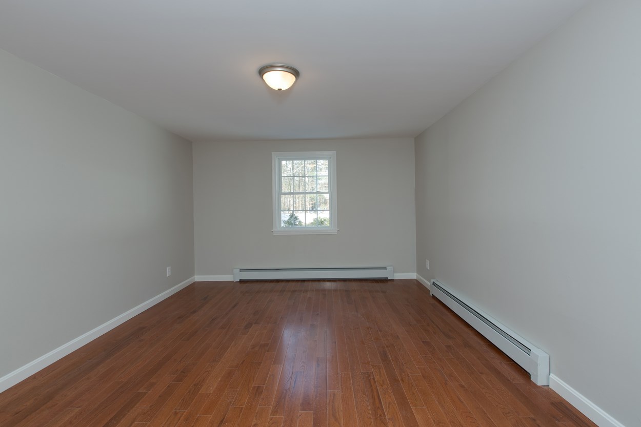 119 Walnut Hill Road Derry, NH 03038 - Photo 19 of 33 Gallery Image 19