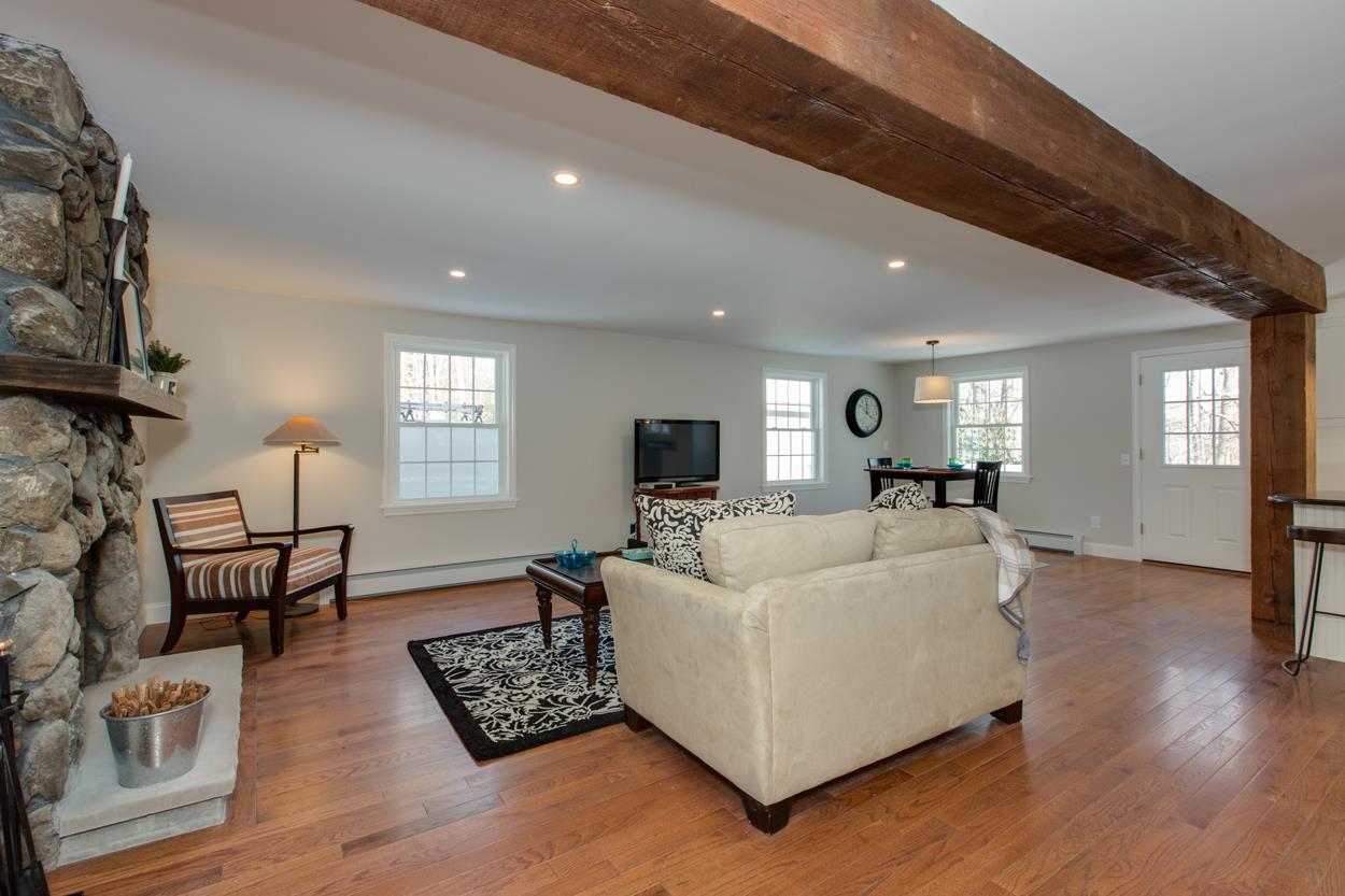 119 Walnut Hill Road Derry, NH 03038 - Photo 4 of 33 Gallery Image 4