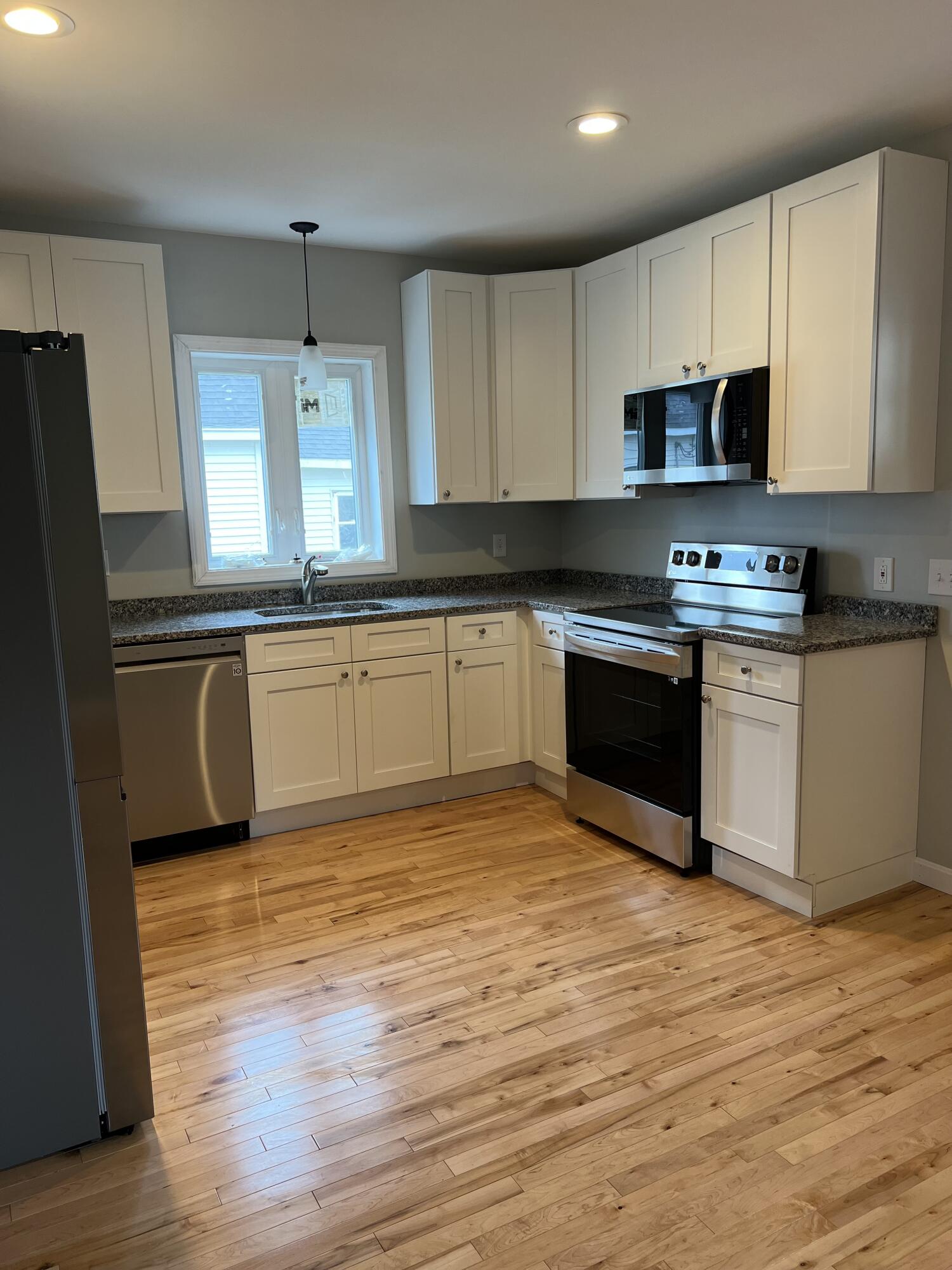 48 Spring Street Lewiston, ME 04240 - Photo 25 of 41 Unit 2