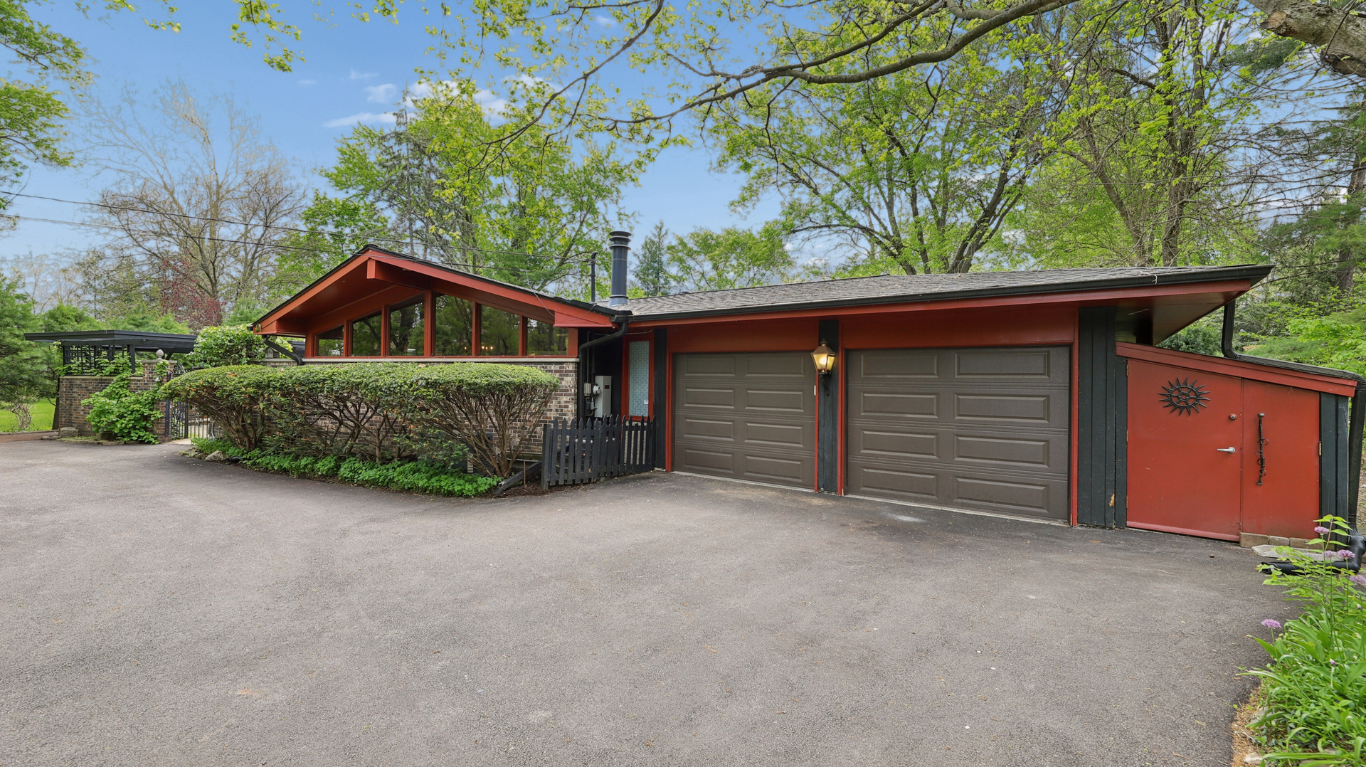 28W521 Purnell Road West Chicago, IL 60185 - Photo 3 of 39