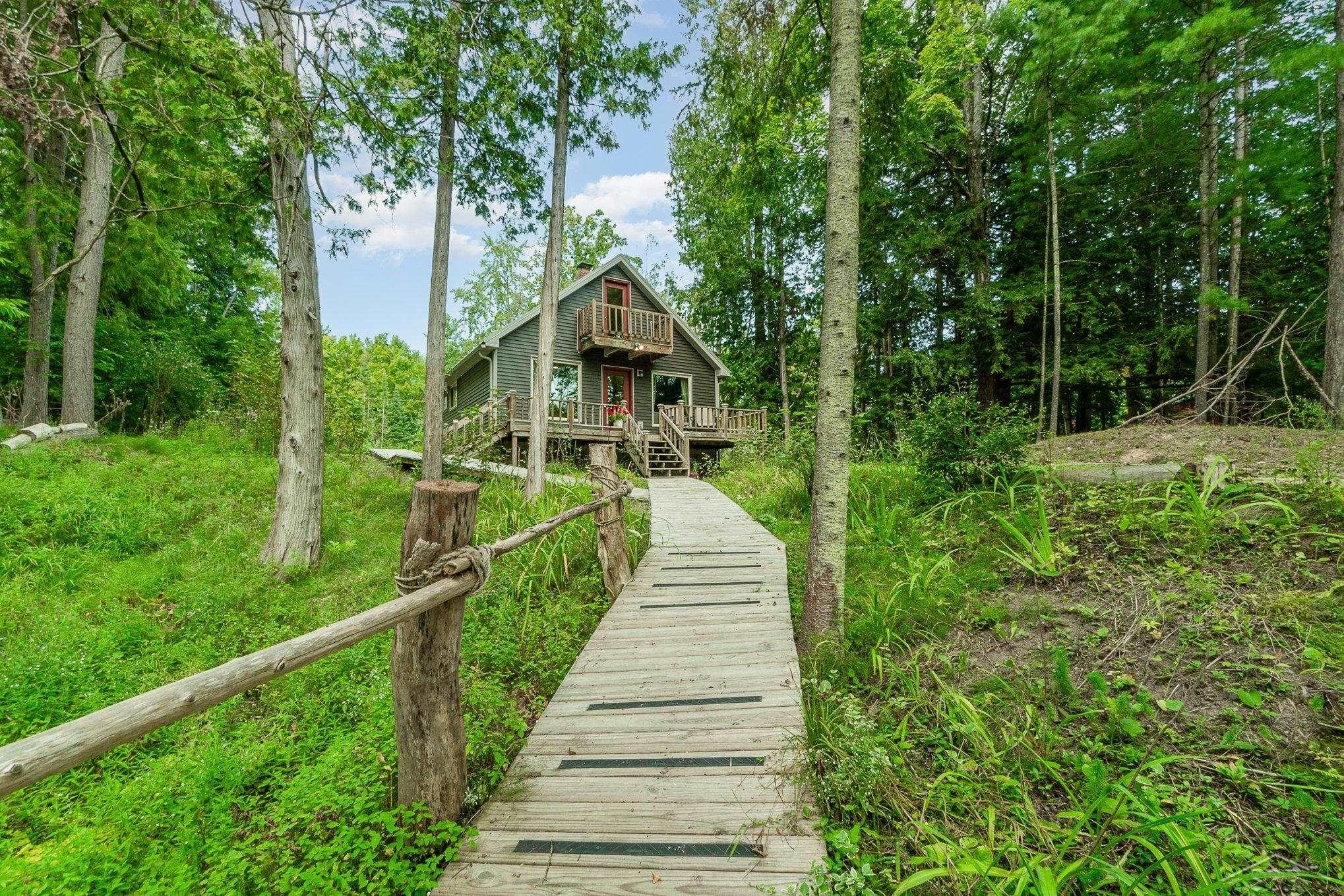 4163 Miller Road Sterling, MI 48659 - Photo 1 of 31