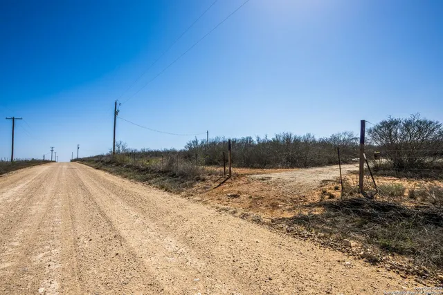 $110,000 | Fm 2779 County Road 2530, Moore, TX 78057