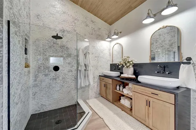 $725,000 | 12307 South Access Road, Port Charlotte, FL 33981