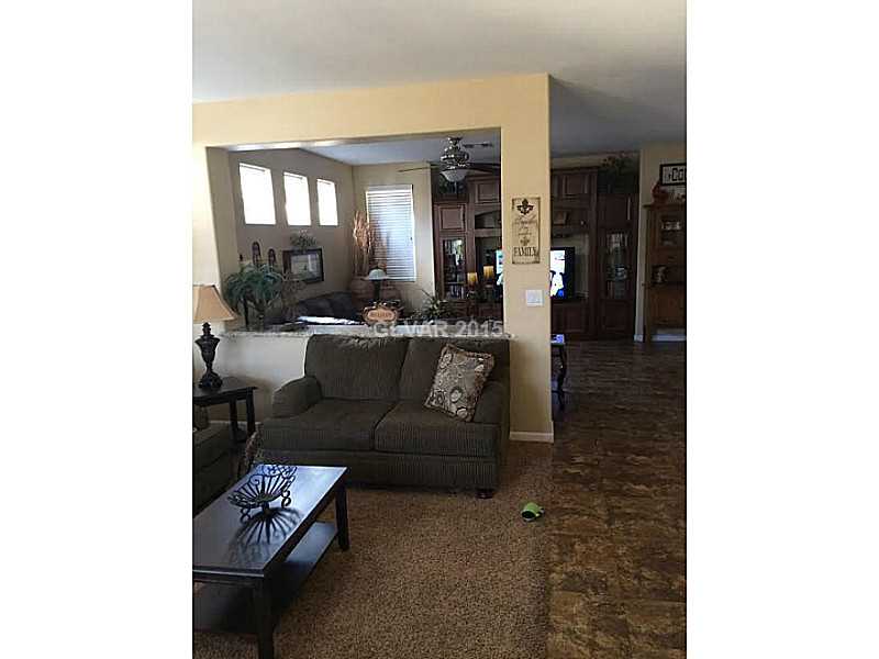 191 Ridge Crossing Avenue Henderson, NV 89002 - Photo 4 of 18 Living Room.