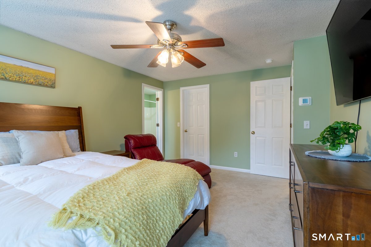 28 Duke Road Manchester, CT 06042 - Photo 13 of 24 Gallery Image 13