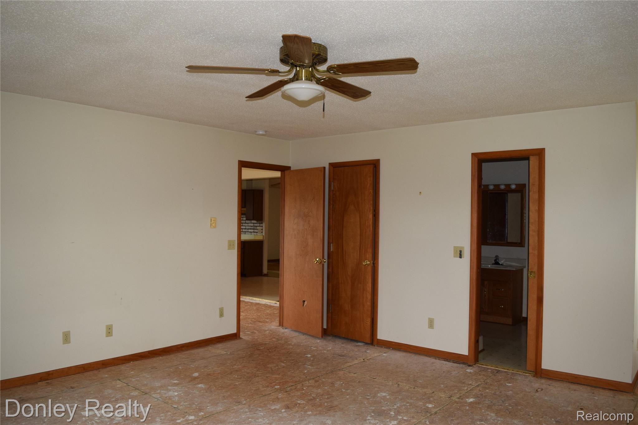 887 Thompson Road Bad Axe, MI 48413 - Photo 16 of 29 DSC_4456.JPG