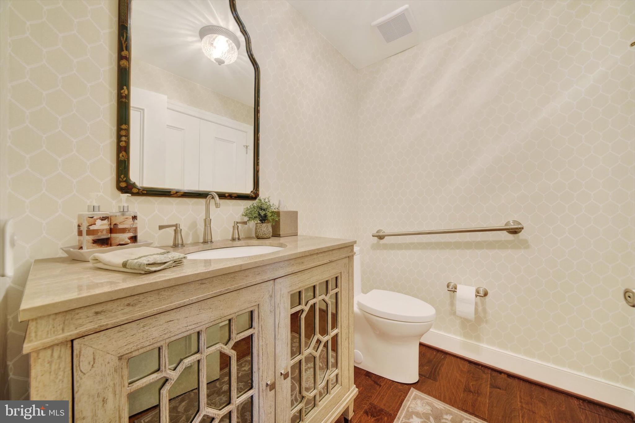 4001 Old Court Road, Unit 100 Pikesville, MD 21208 - Photo 19 of 37 POWDER ROOM